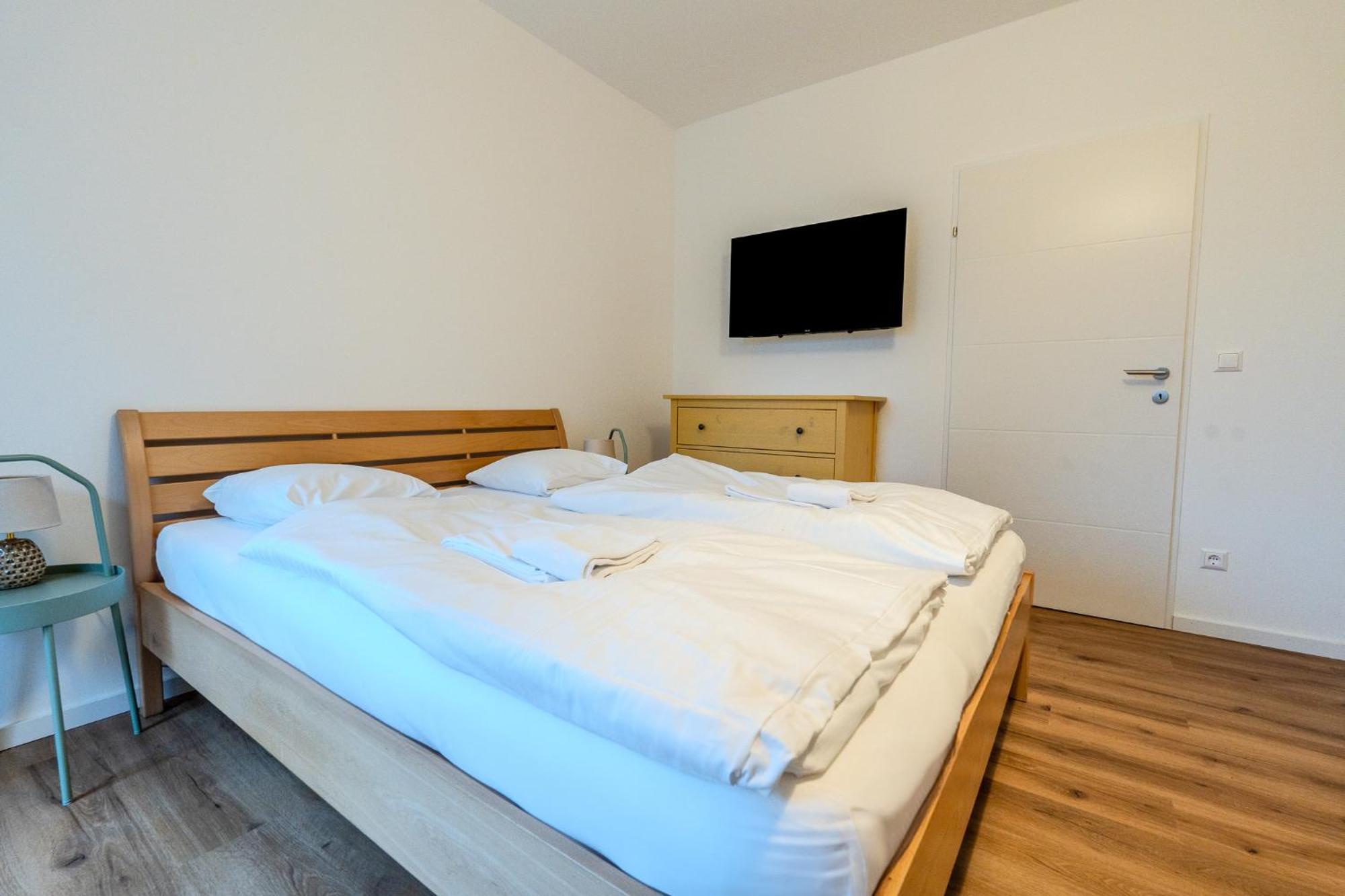Whats-app Self-check-in - Studio, 5 Minutes To Center * Graz